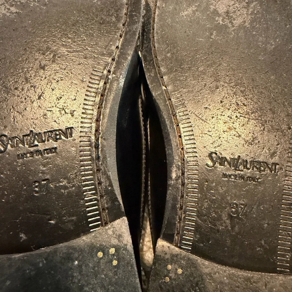 Saint Laurent Black Leather Loafers - Picture 9 of 16